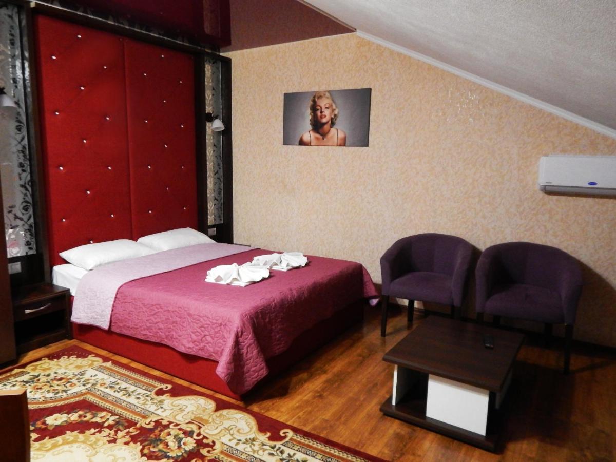 Guest House Херсон Екстериор снимка